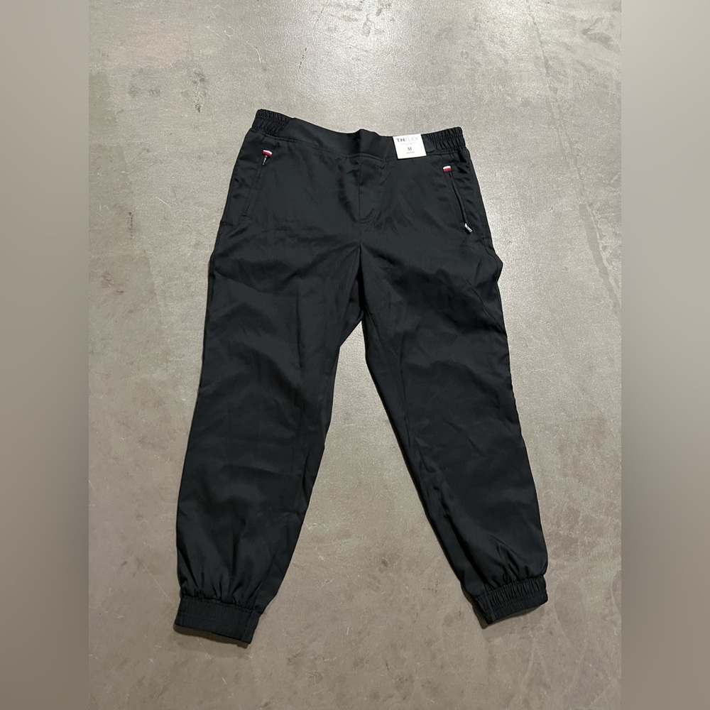 Tommy Hilfiger women’s capri joggers